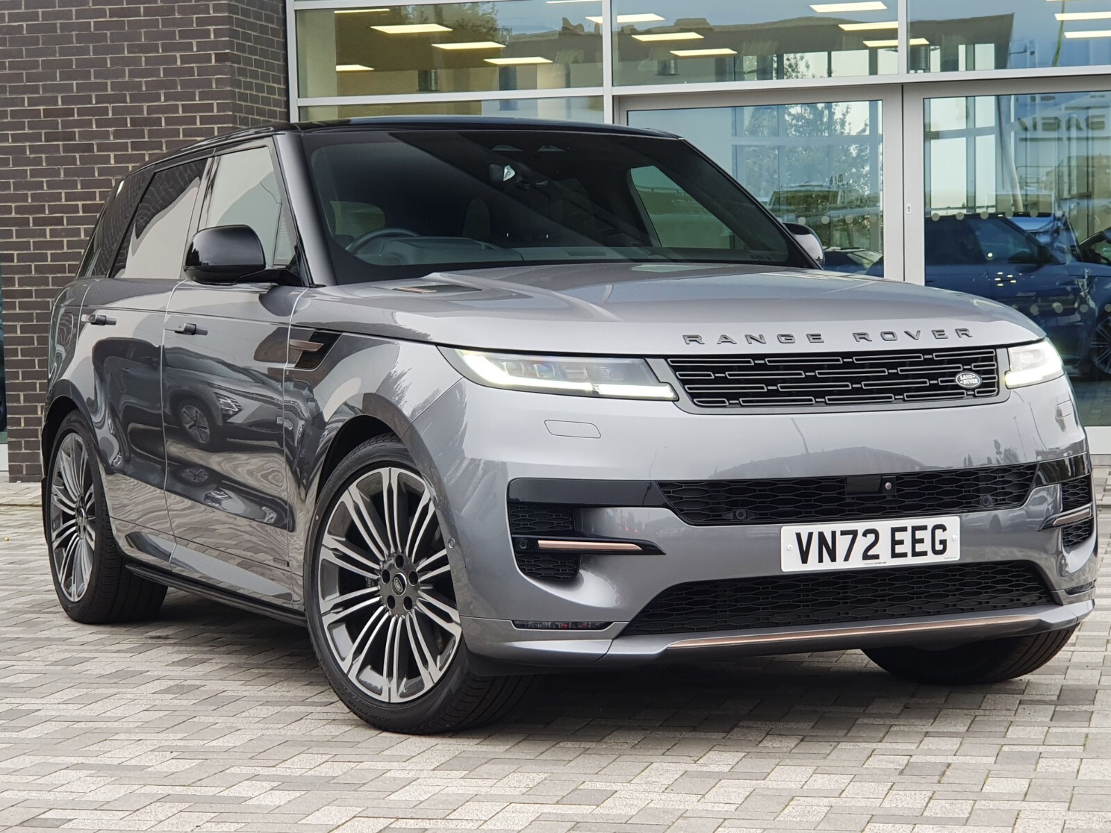 Main listing image - Land Rover Range Rover Sport