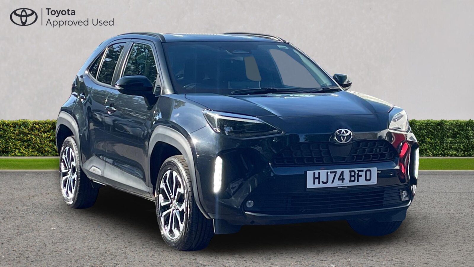Main listing image - Toyota Yaris Cross