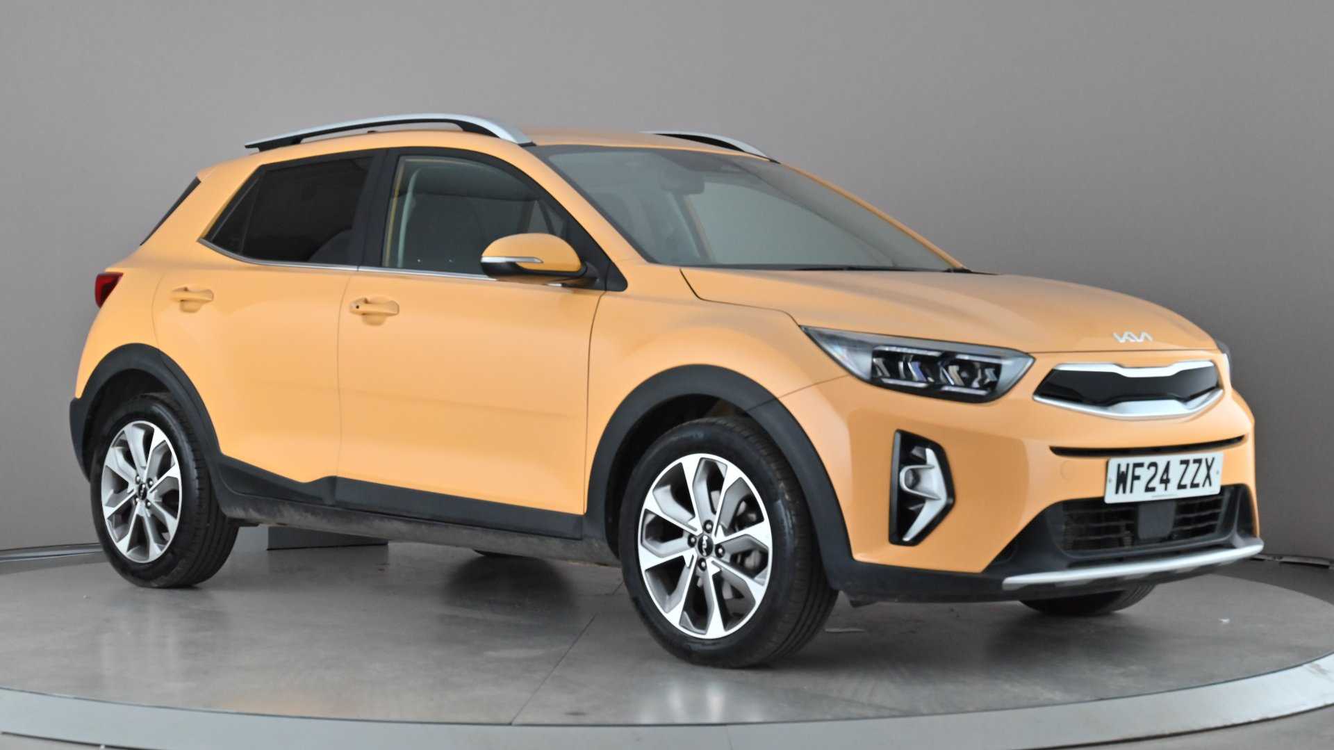 Main listing image - Kia Stonic