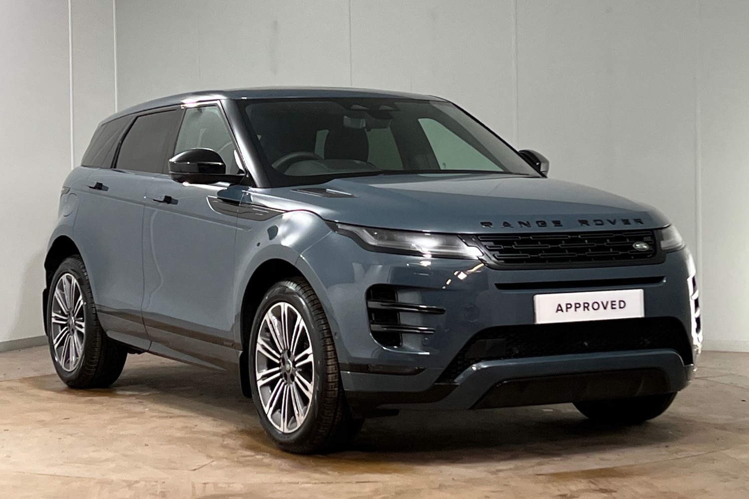 Main listing image - Land Rover Range Rover Evoque