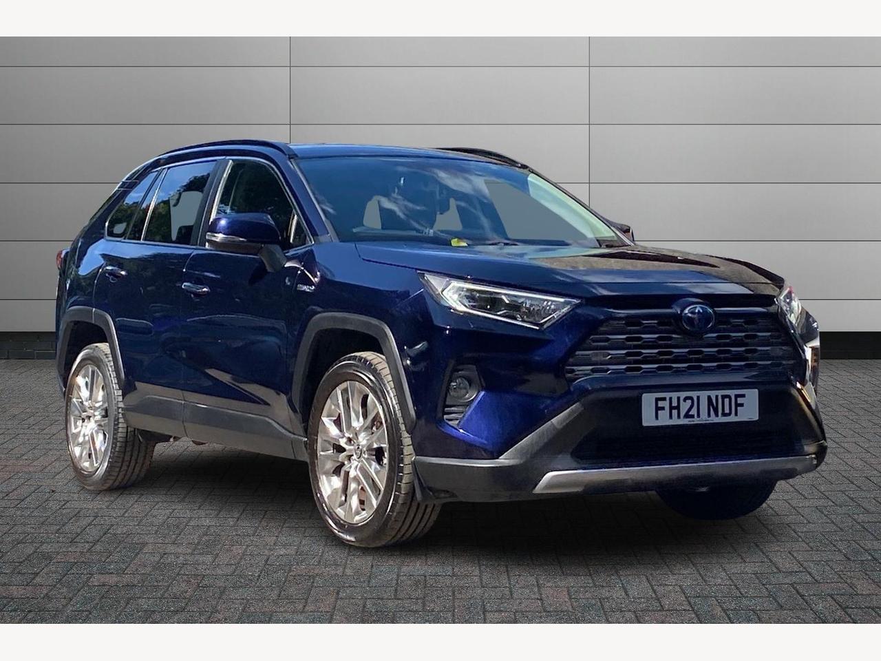 Main listing image - Toyota RAV4