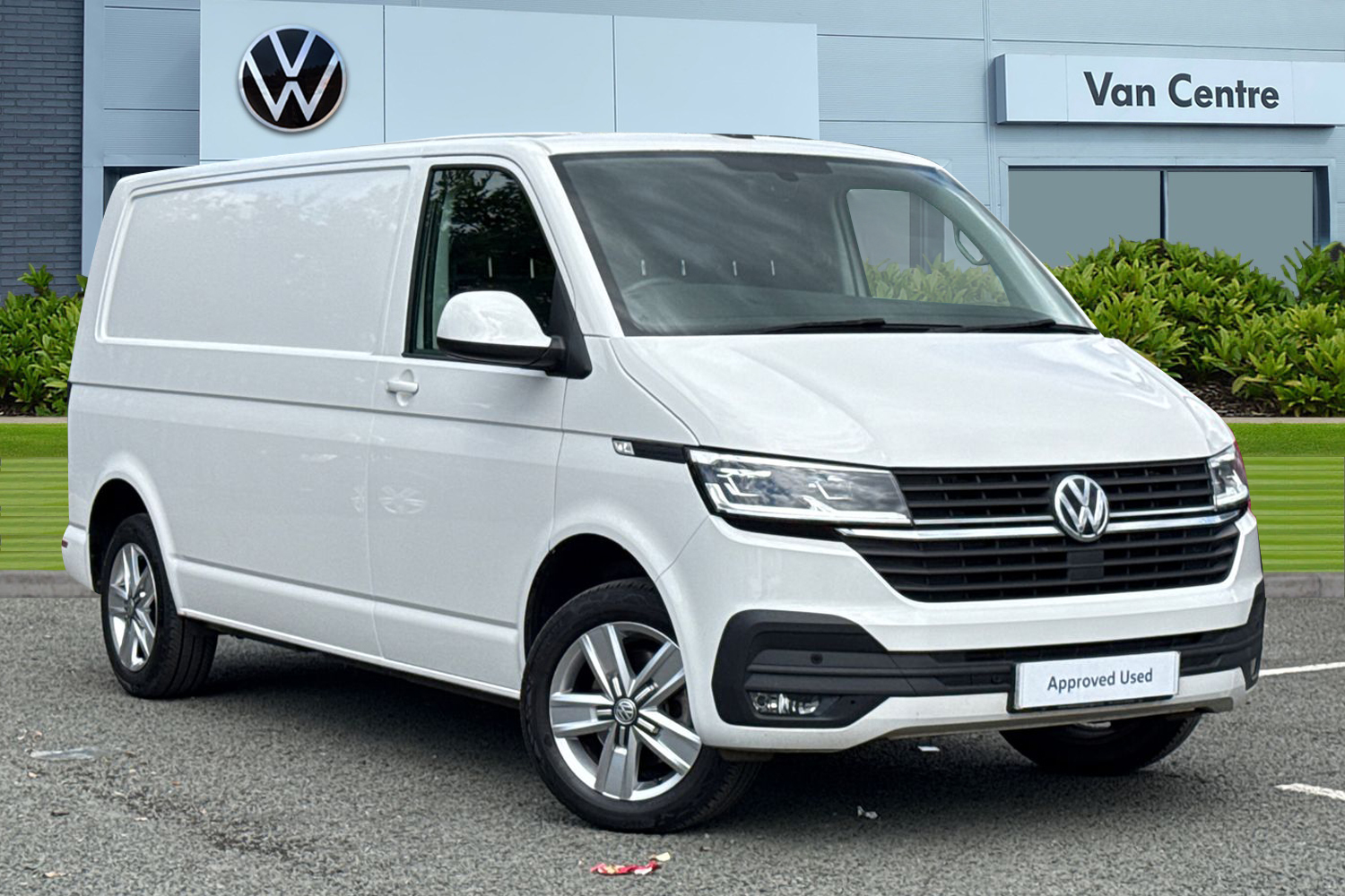 Main listing image - Volkswagen Transporter