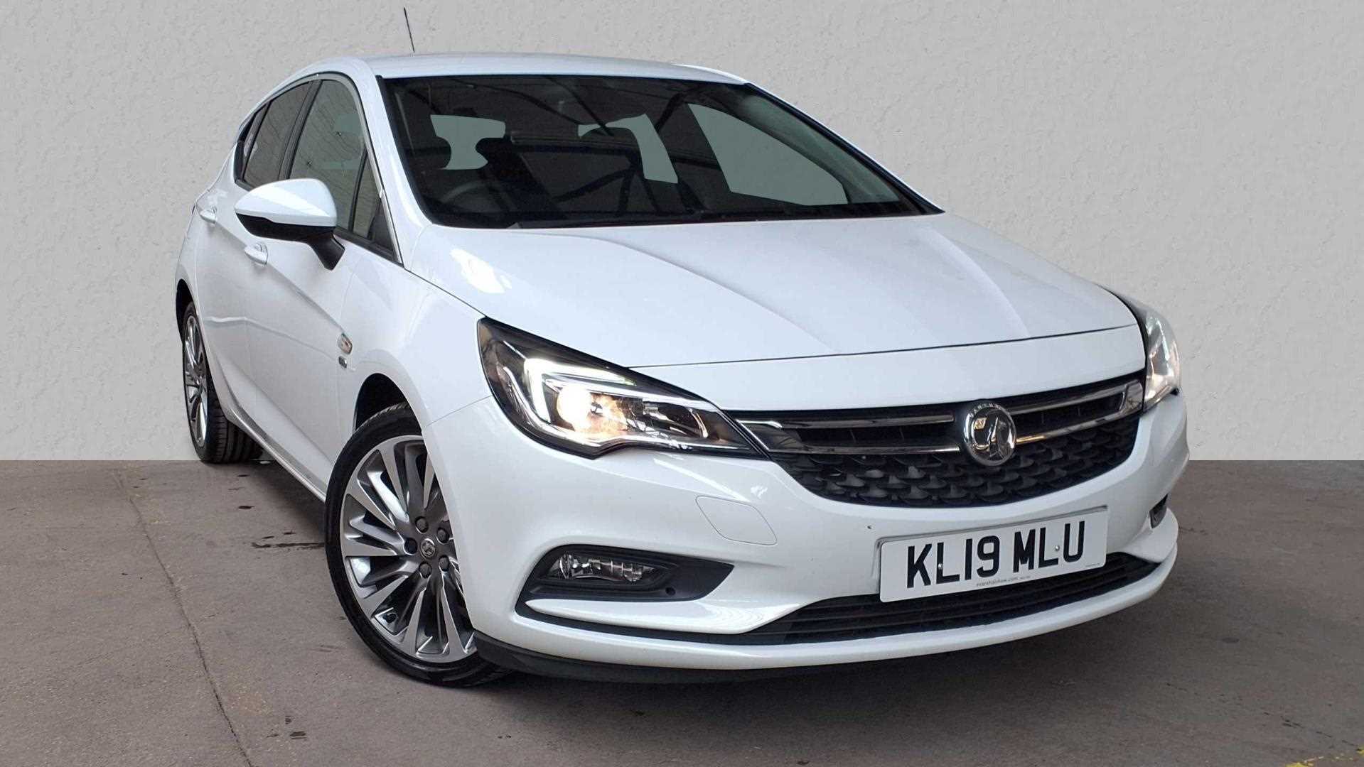 Main listing image - Vauxhall Astra