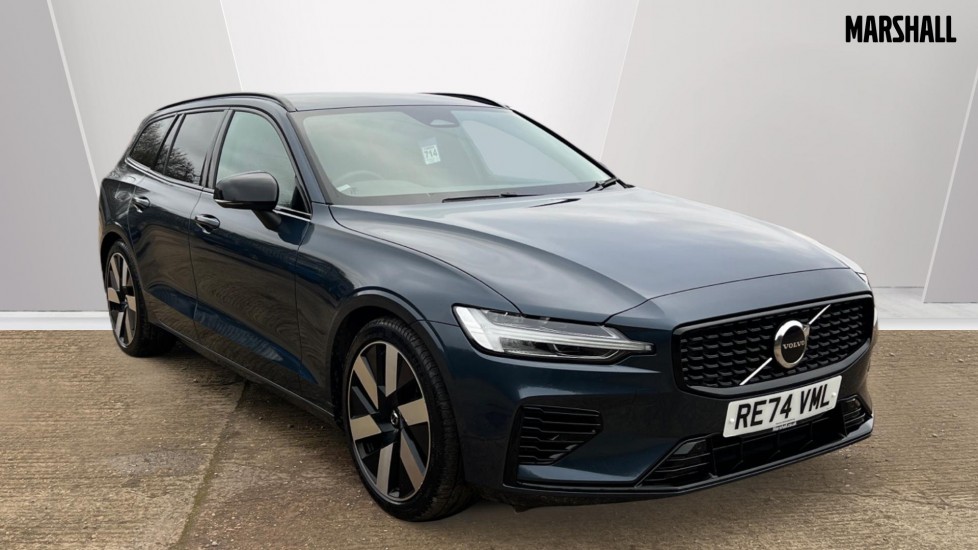 Main listing image - Volvo V60
