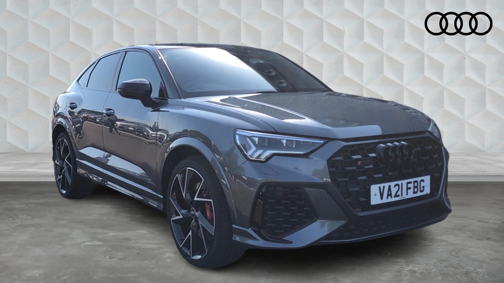 Main listing image - Audi RS Q3