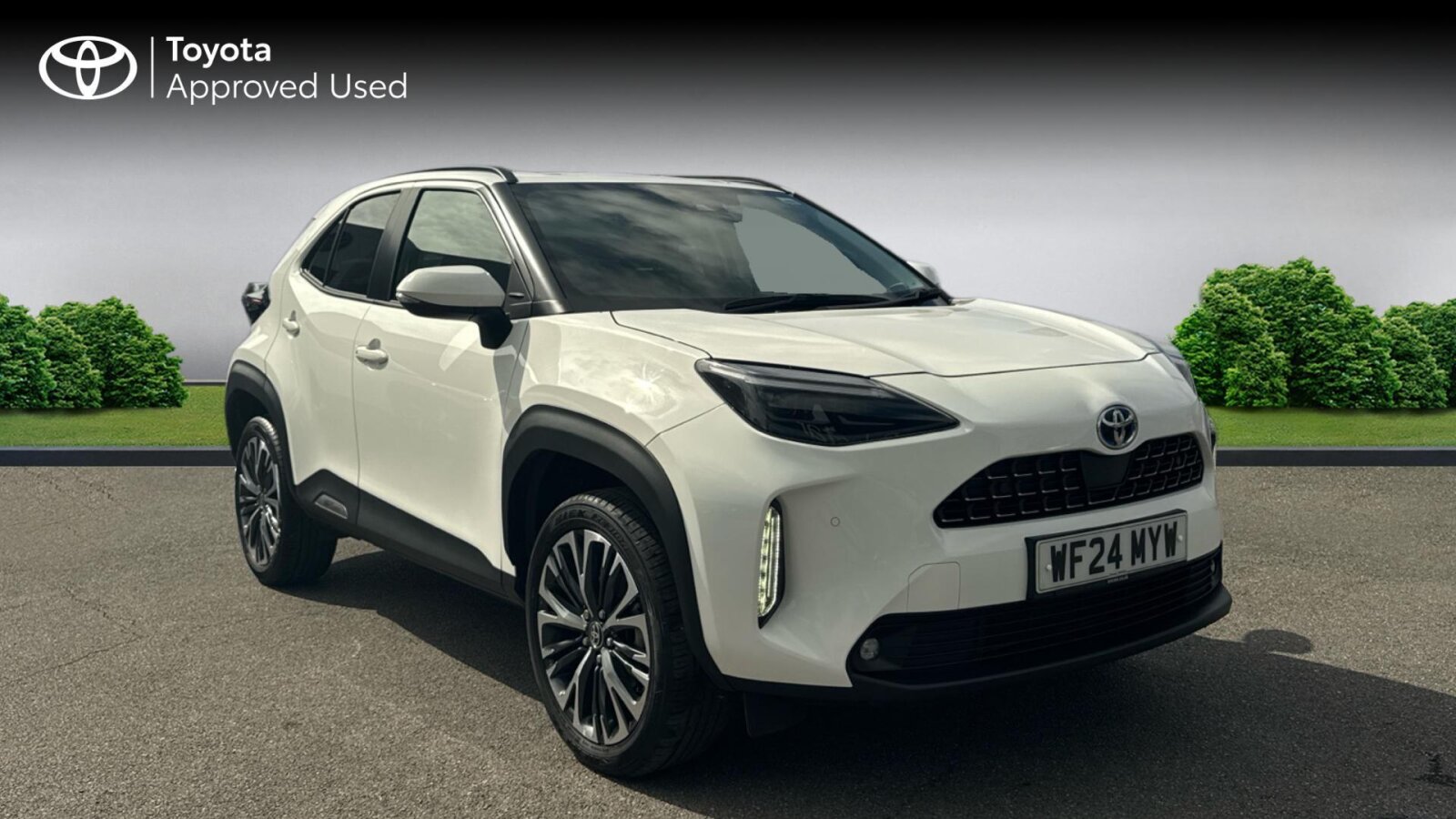 Main listing image - Toyota Yaris Cross