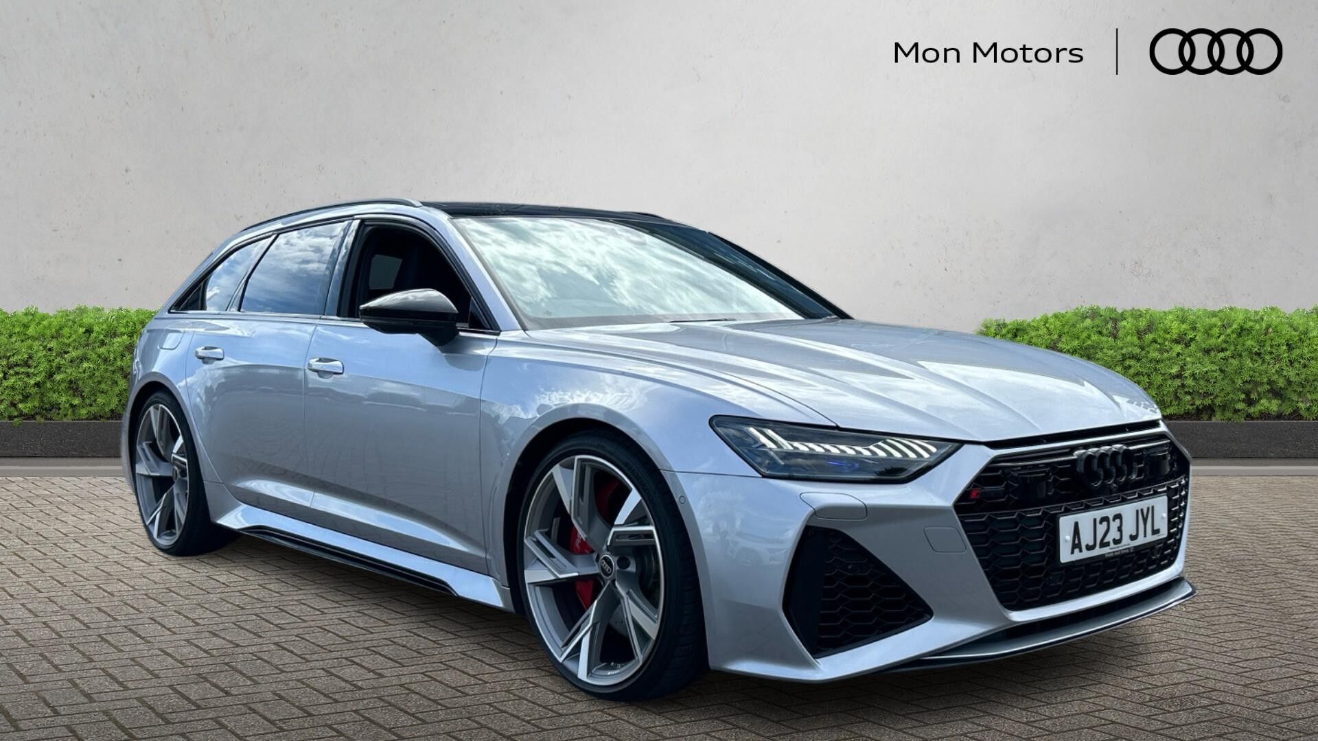 Main listing image - Audi RS6