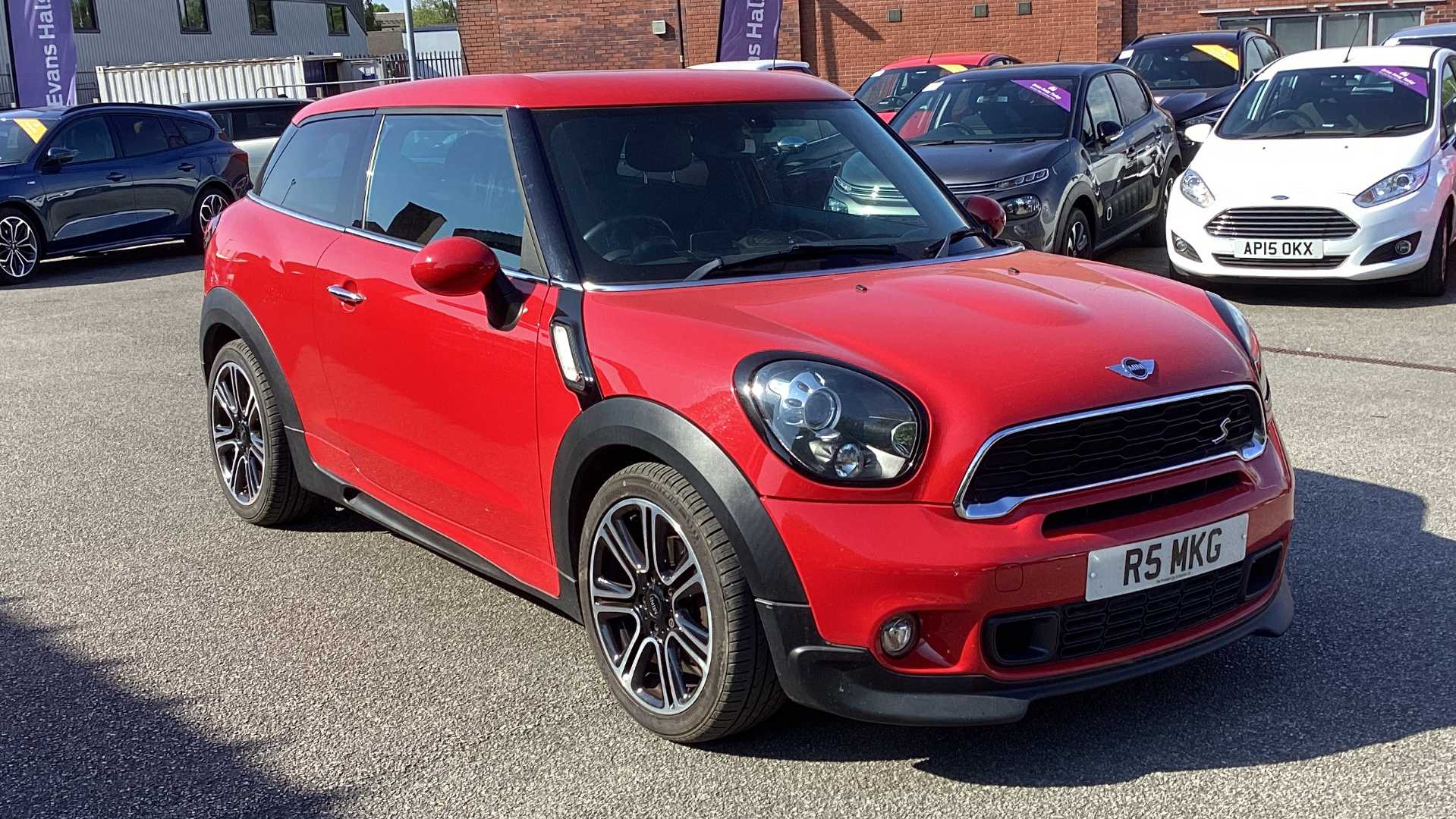Main listing image - MINI Paceman