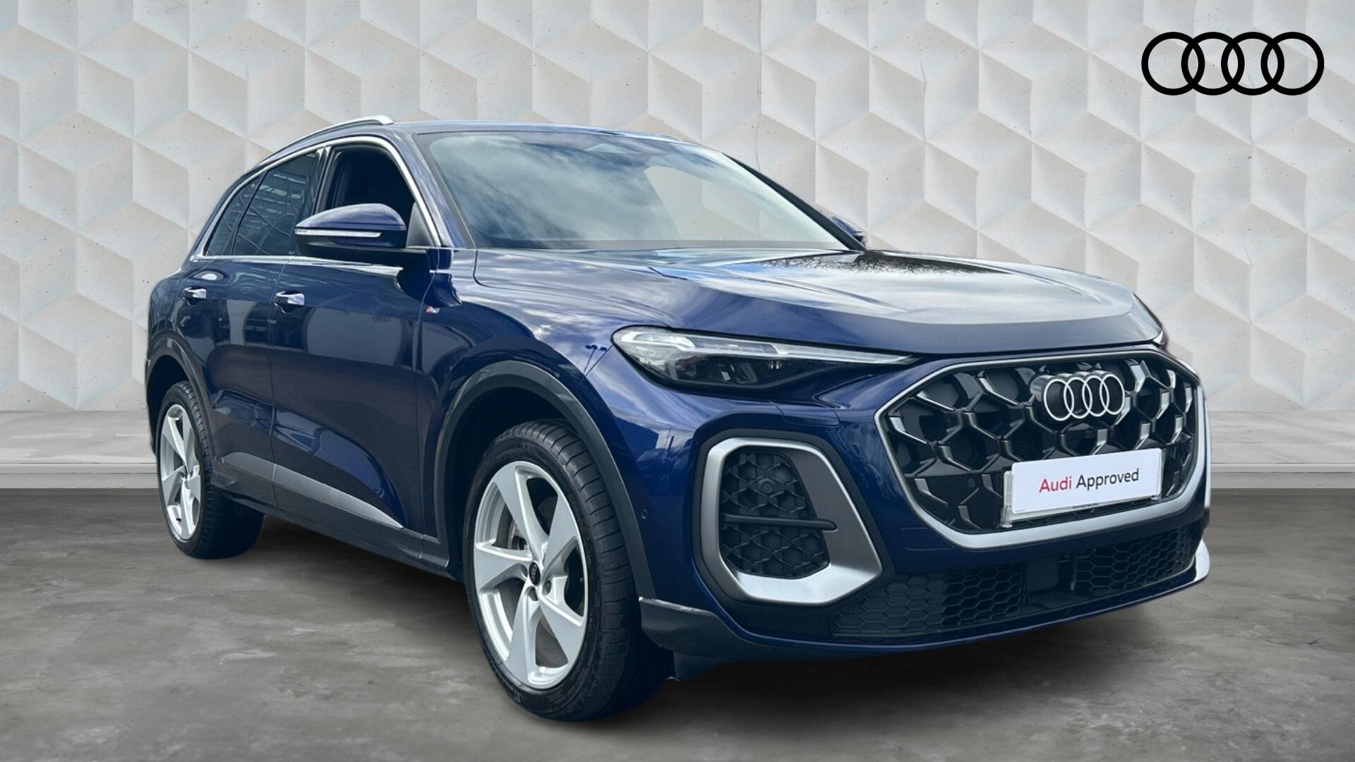 Main listing image - Audi Q5