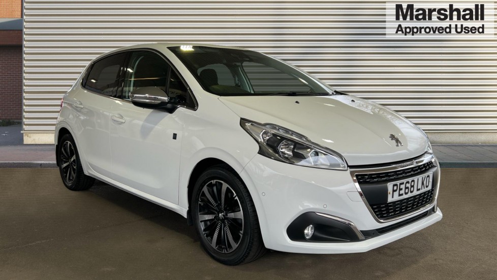 Main listing image - Peugeot 208