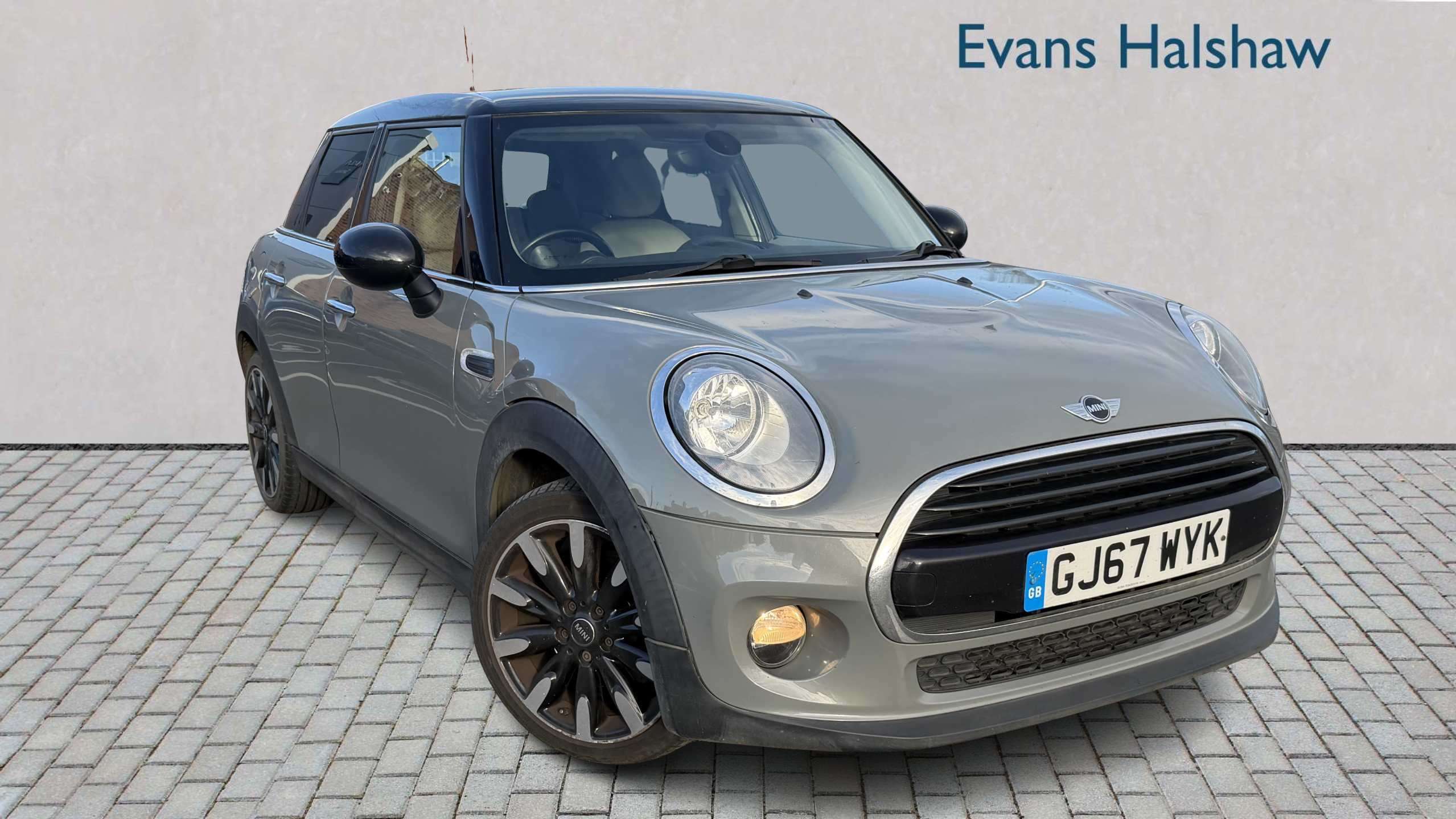 Main listing image - MINI Hatchback 5dr