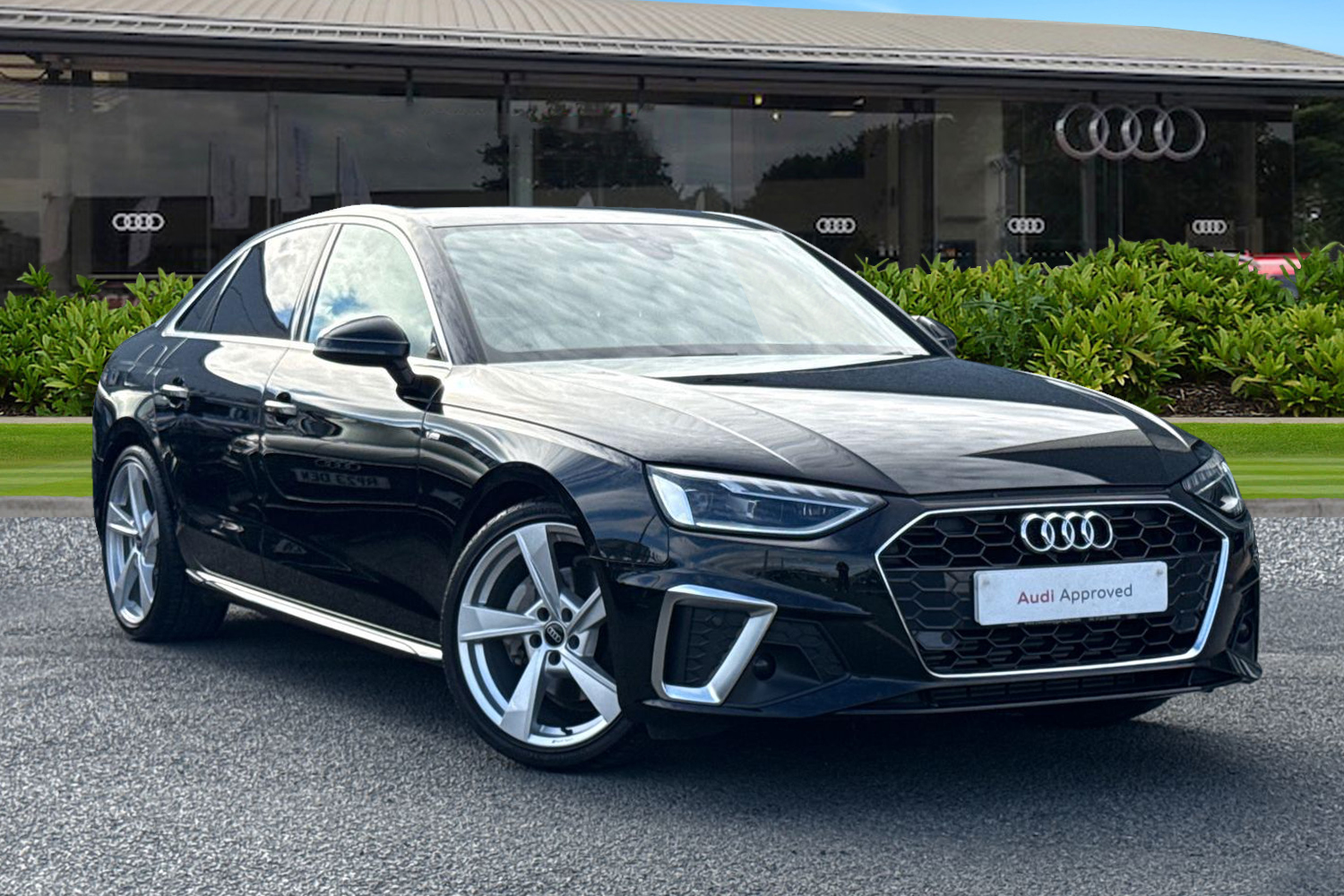 Main listing image - Audi A4