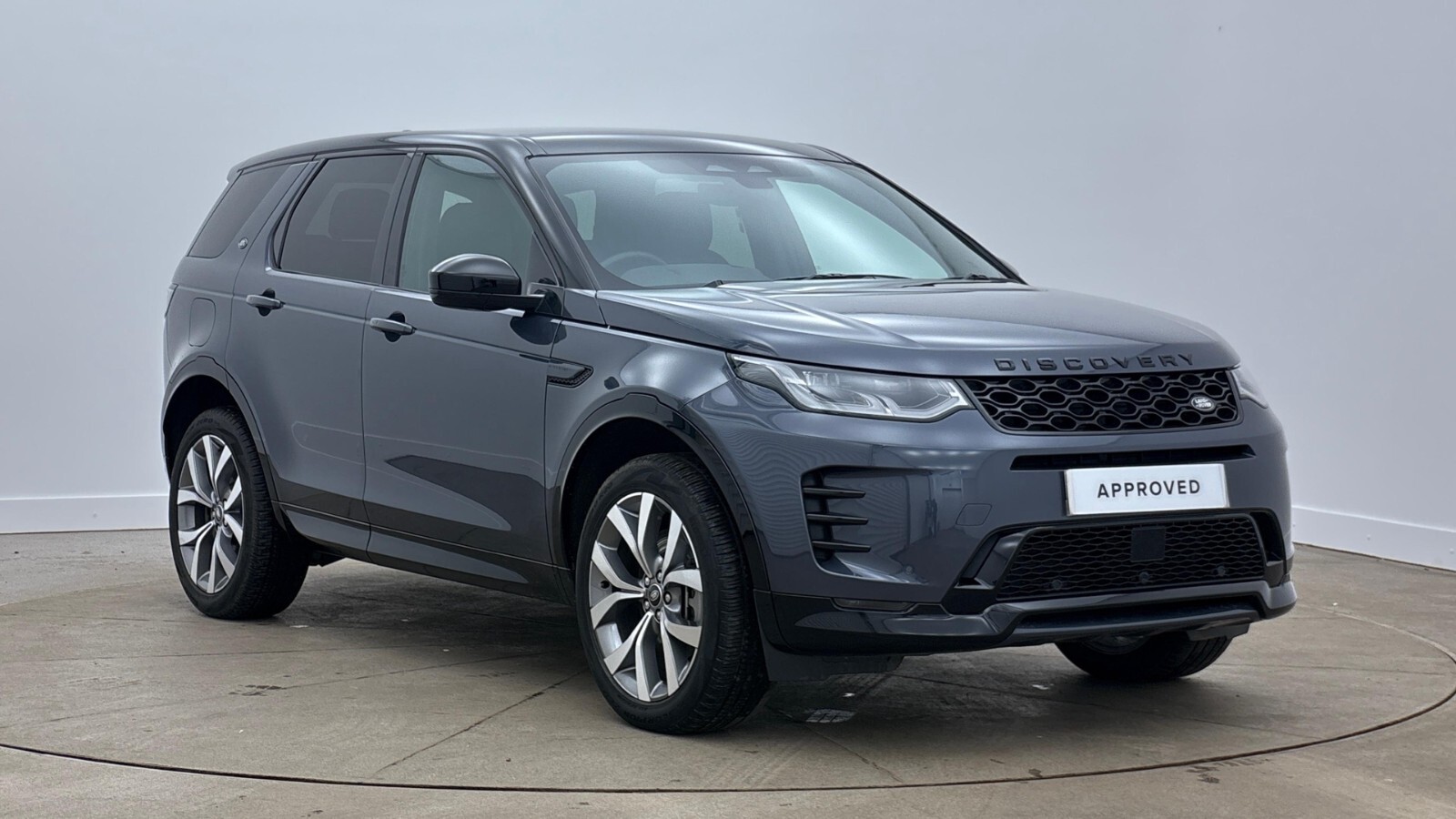 Main listing image - Land Rover Discovery Sport