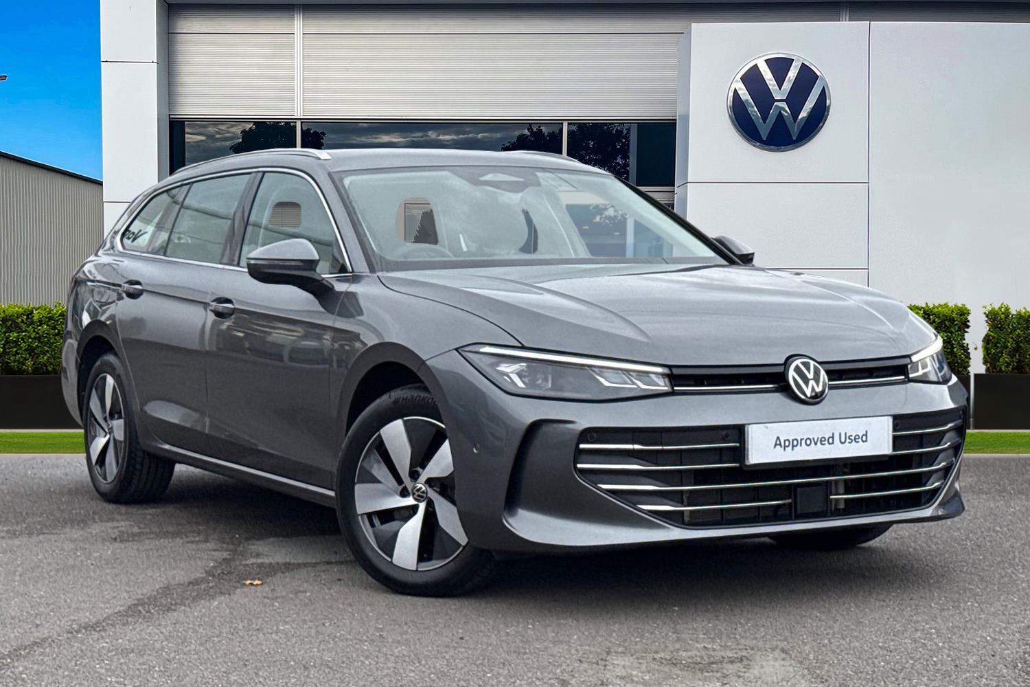 Main listing image - Volkswagen Passat Estate