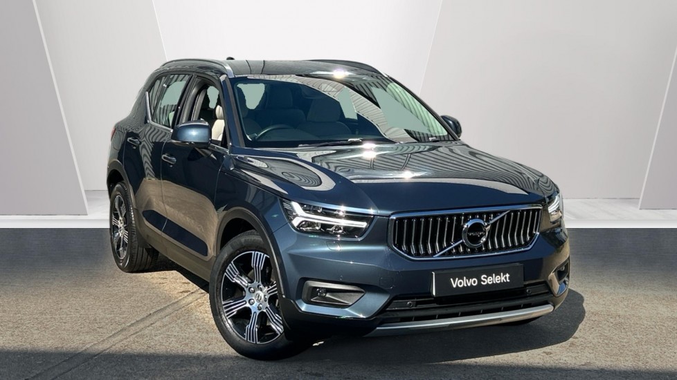 Main listing image - Volvo XC40