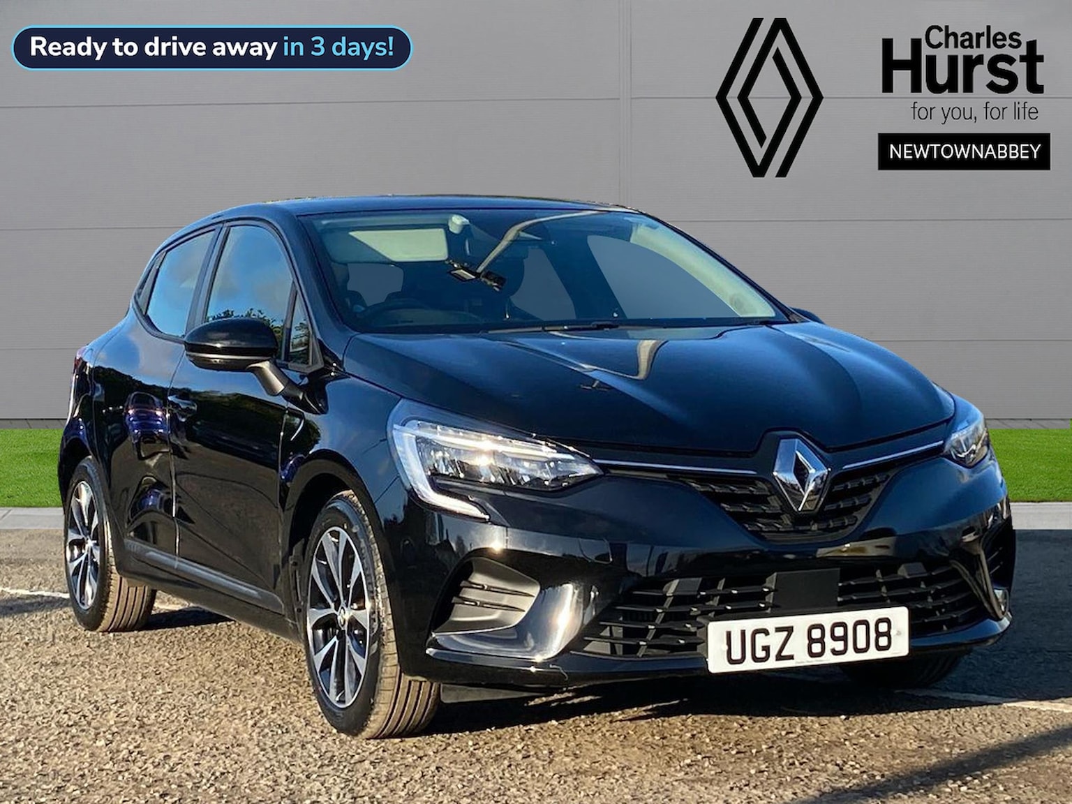 Main listing image - Renault Clio