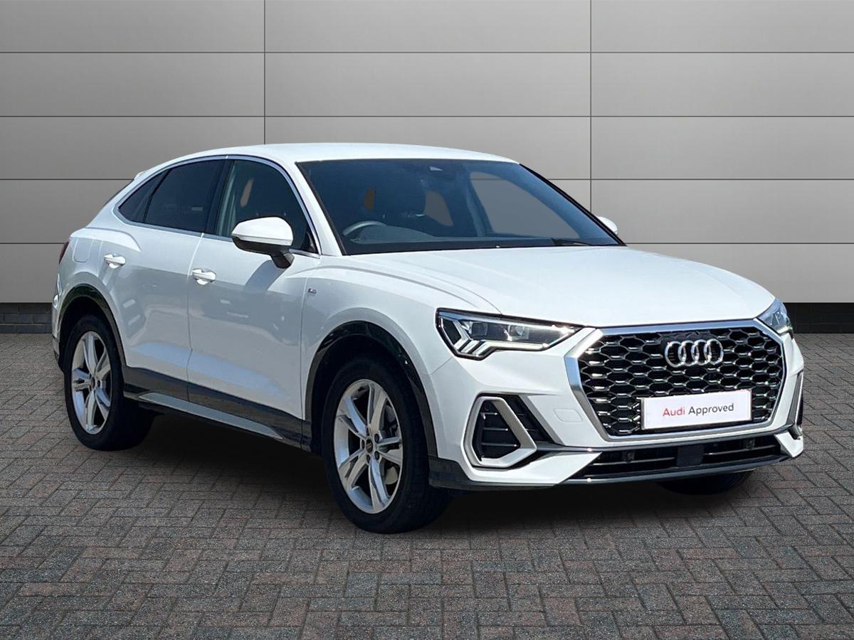 Main listing image - Audi Q3