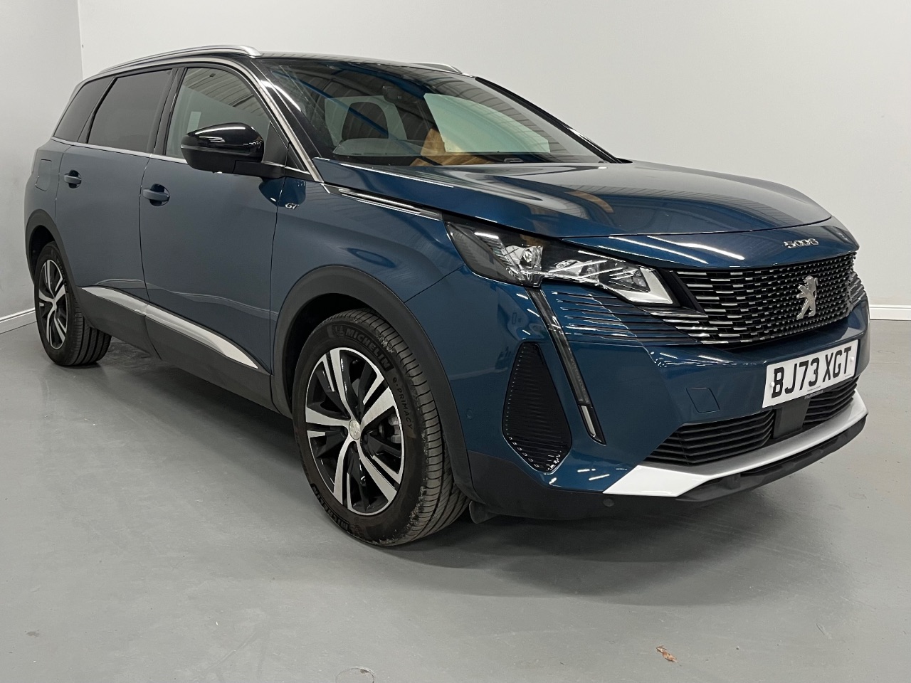 Main listing image - Peugeot 5008