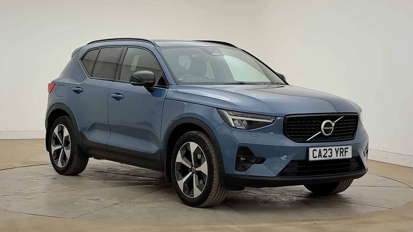 Main listing image - Volvo XC40