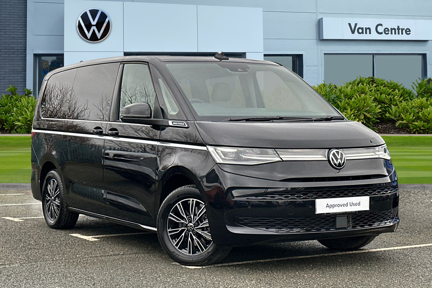 Main listing image - Volkswagen Multivan