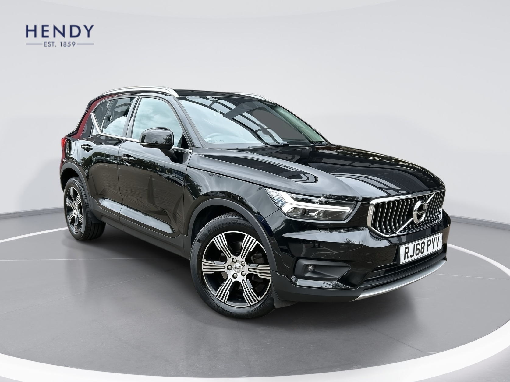 Main listing image - Volvo XC40