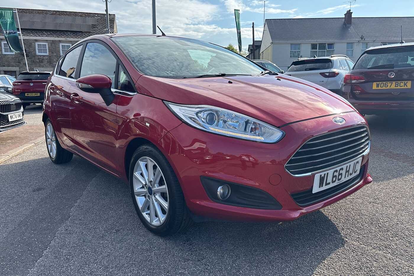 Main listing image - Ford Fiesta