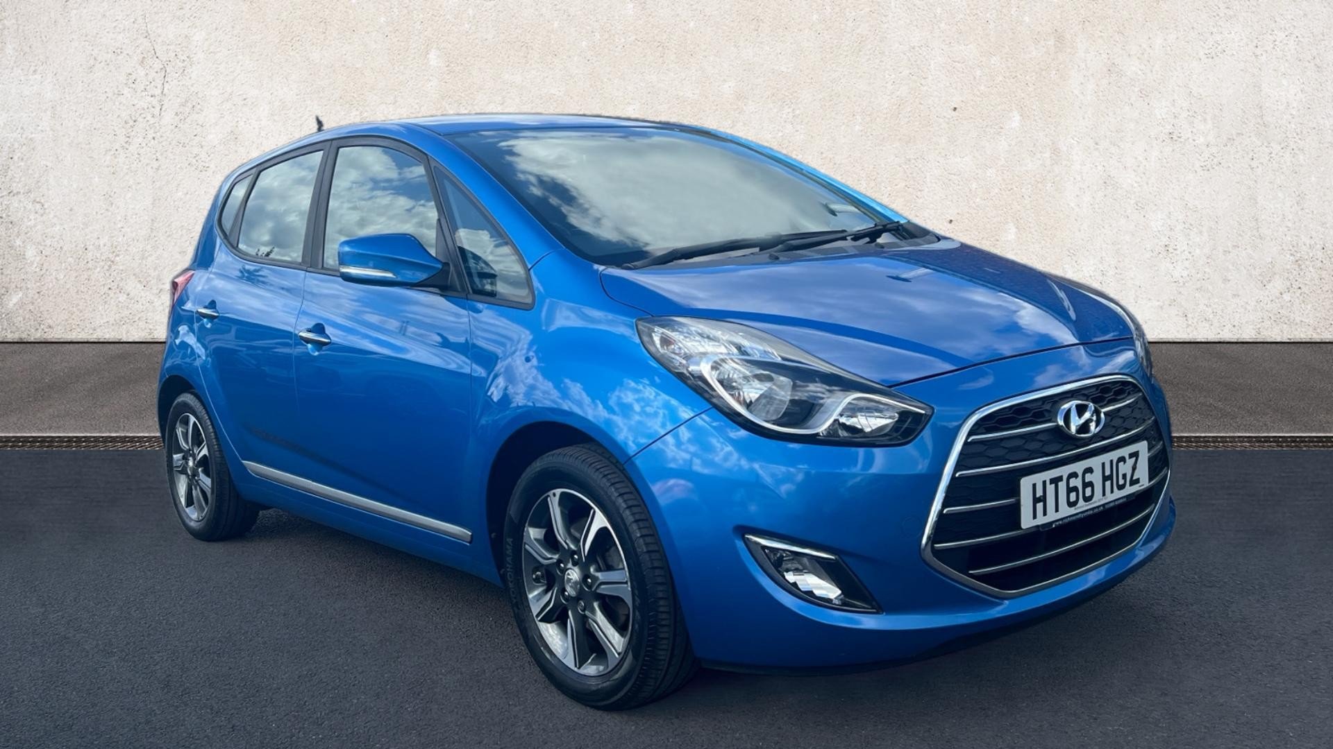 Main listing image - Hyundai ix20