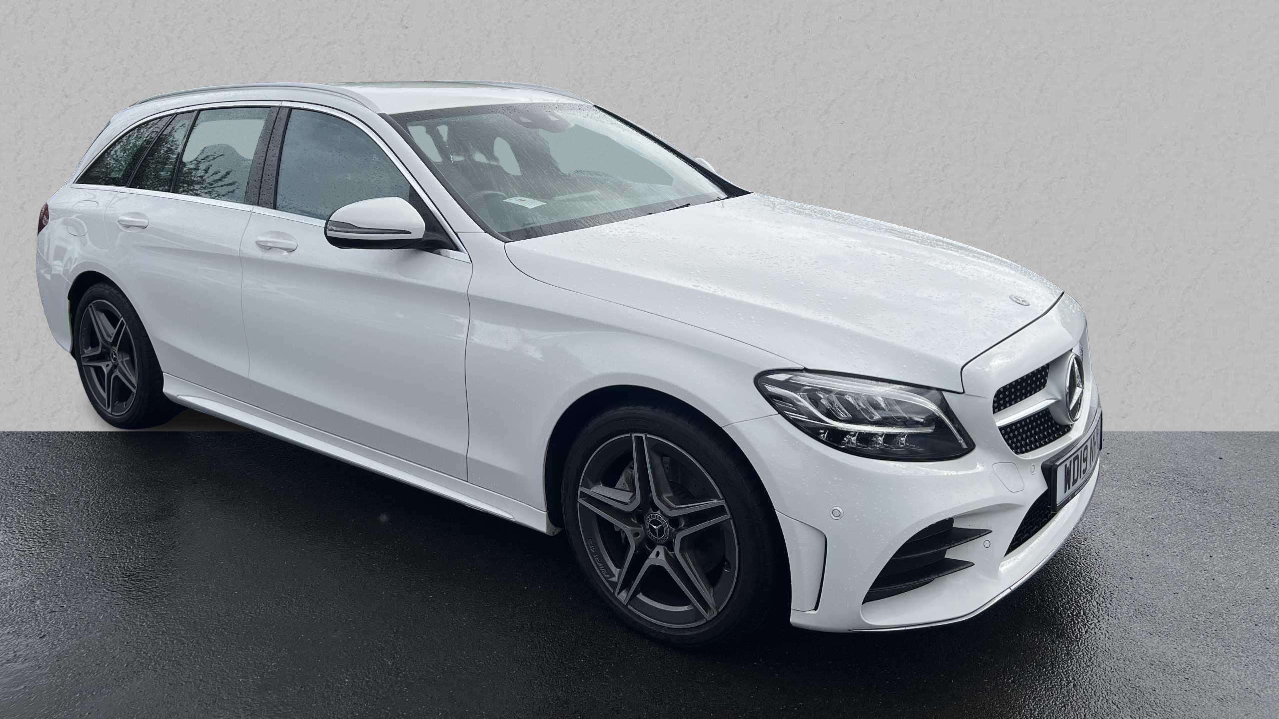 Main listing image - Mercedes-Benz C-Class Estate