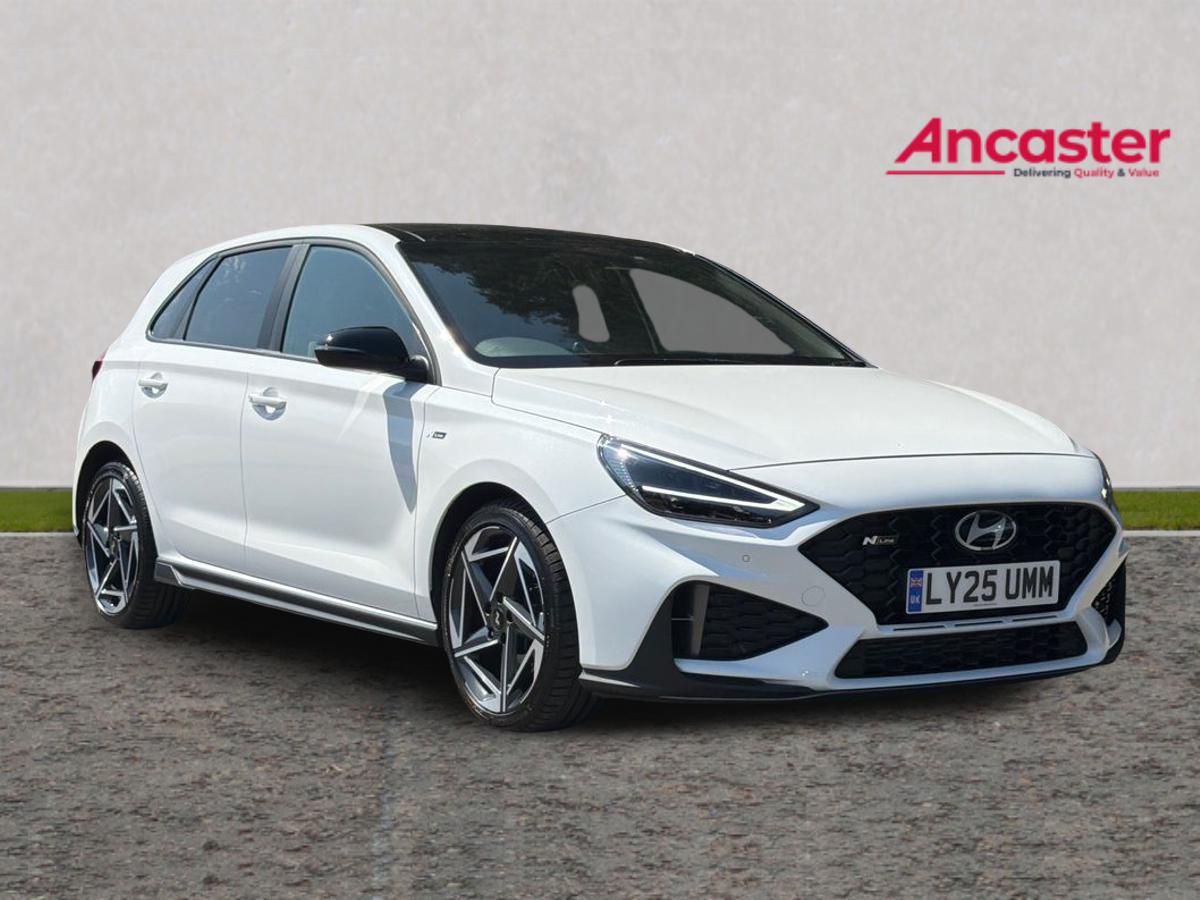 Main listing image - Hyundai i30