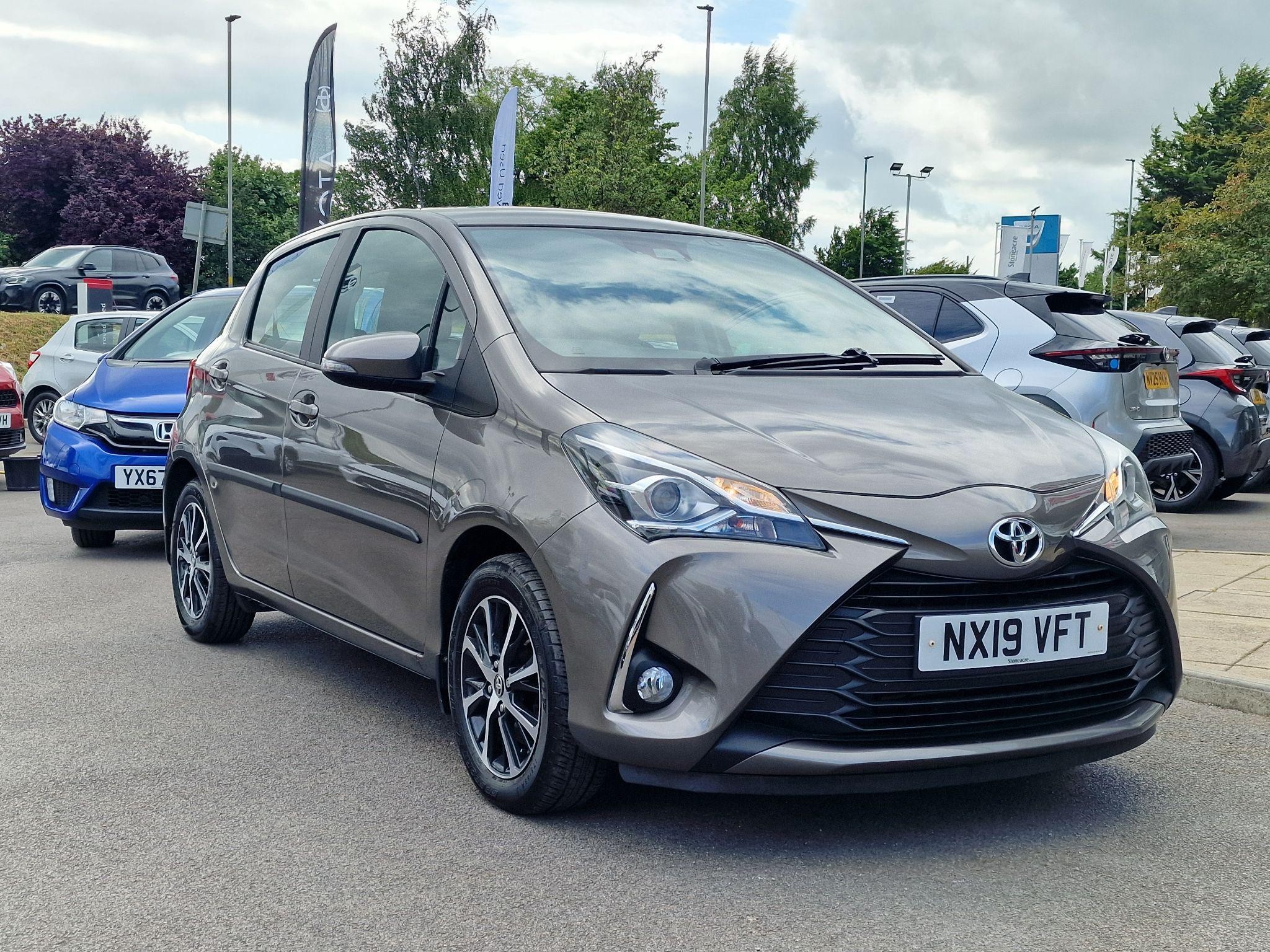 Main listing image - Toyota Yaris