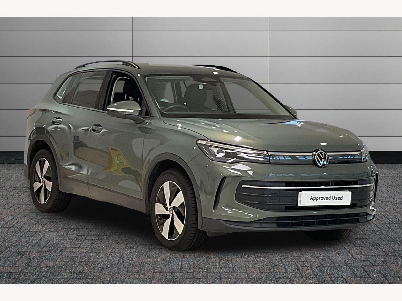 Main listing image - Volkswagen Tiguan