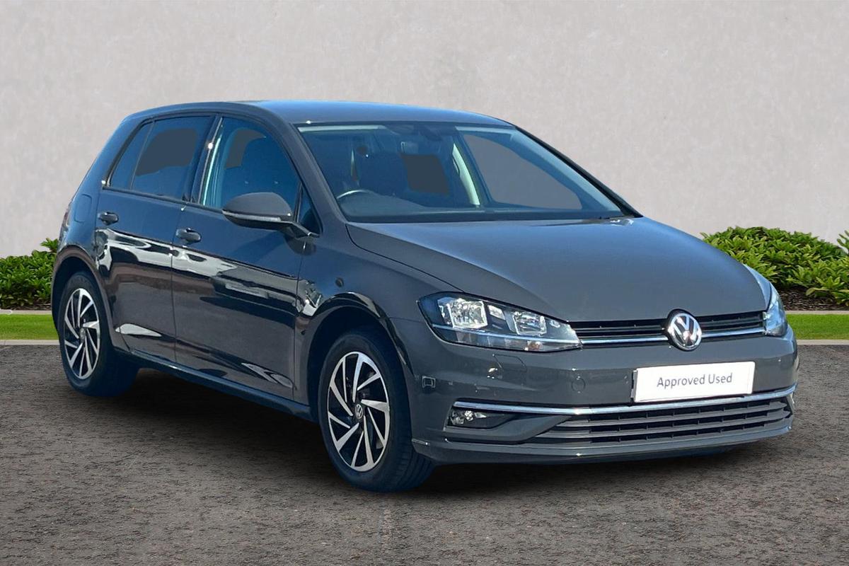 Main listing image - Volkswagen Golf