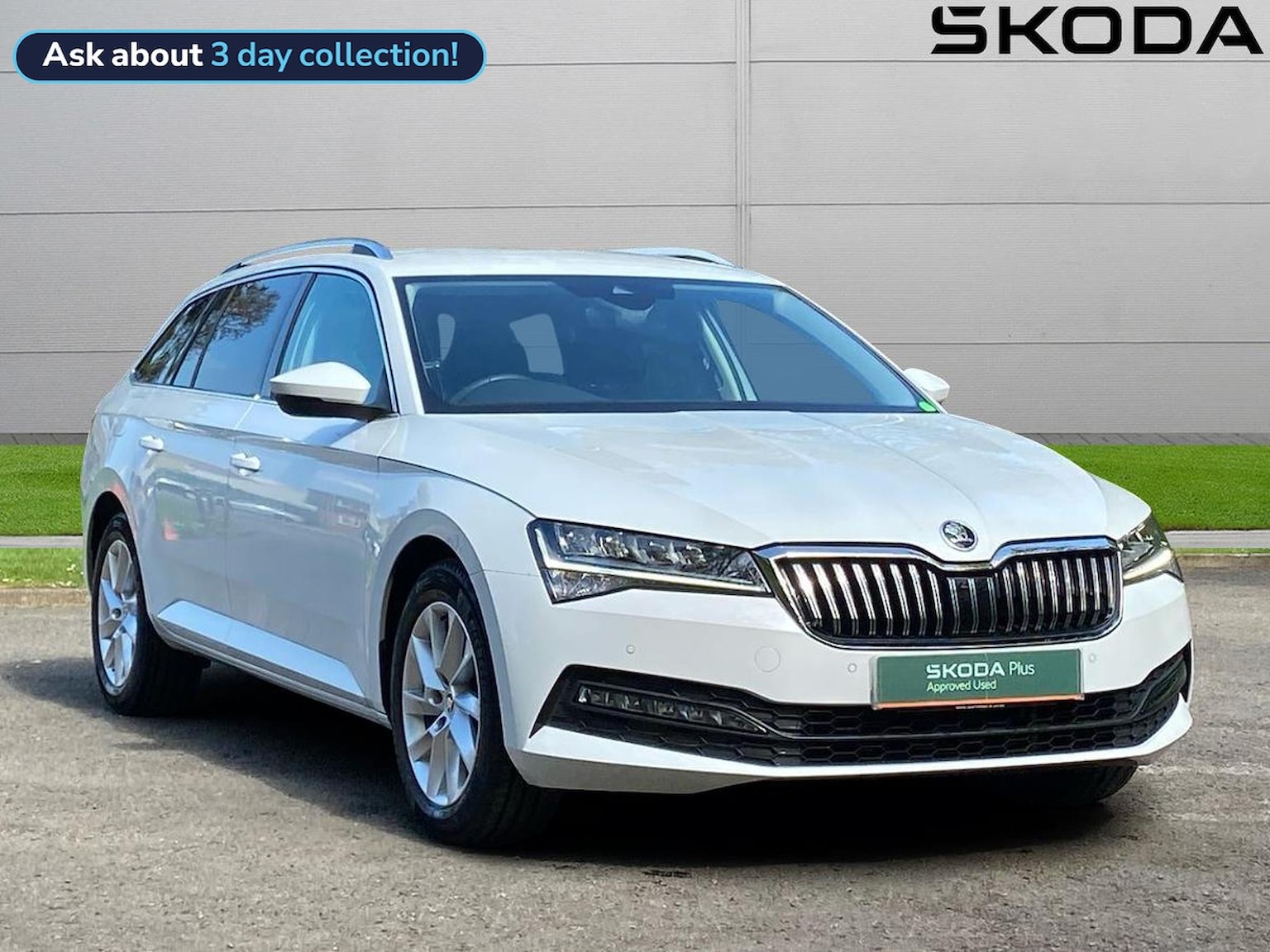 Main listing image - Skoda Superb Estate