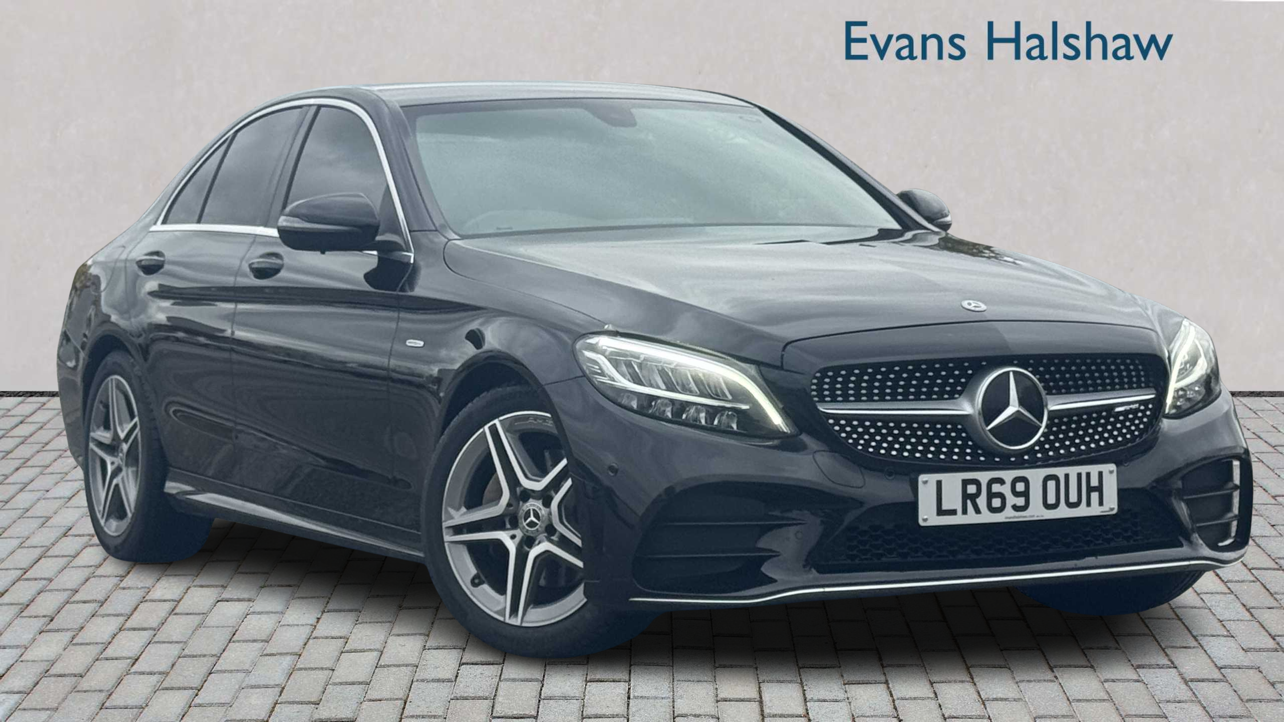 Main listing image - Mercedes-Benz C-Class