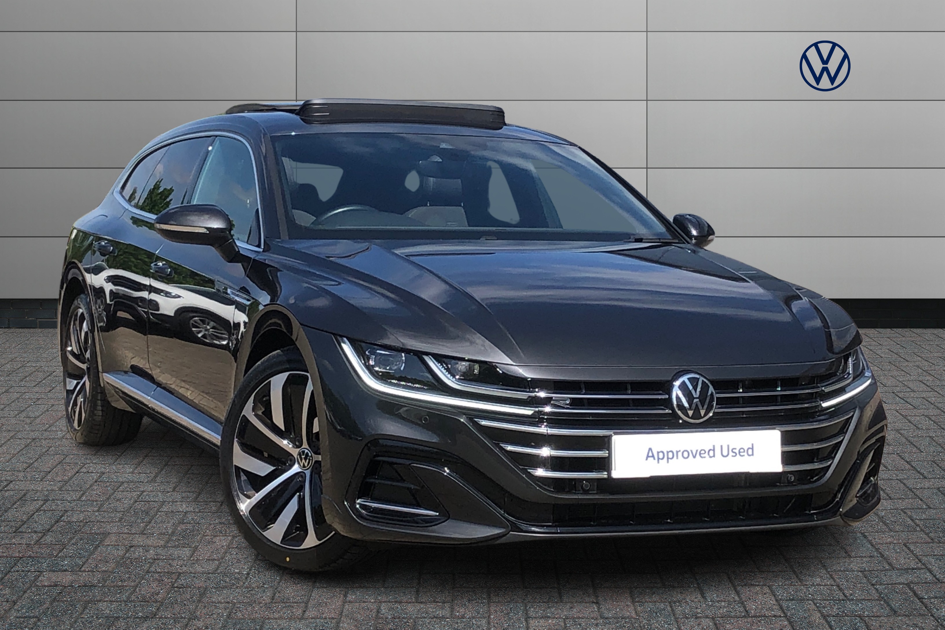 Main listing image - Volkswagen Arteon Shooting Brake