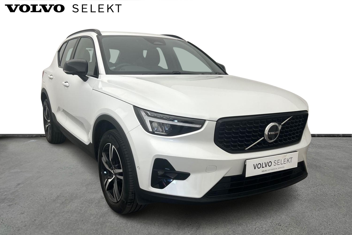 Main listing image - Volvo XC40