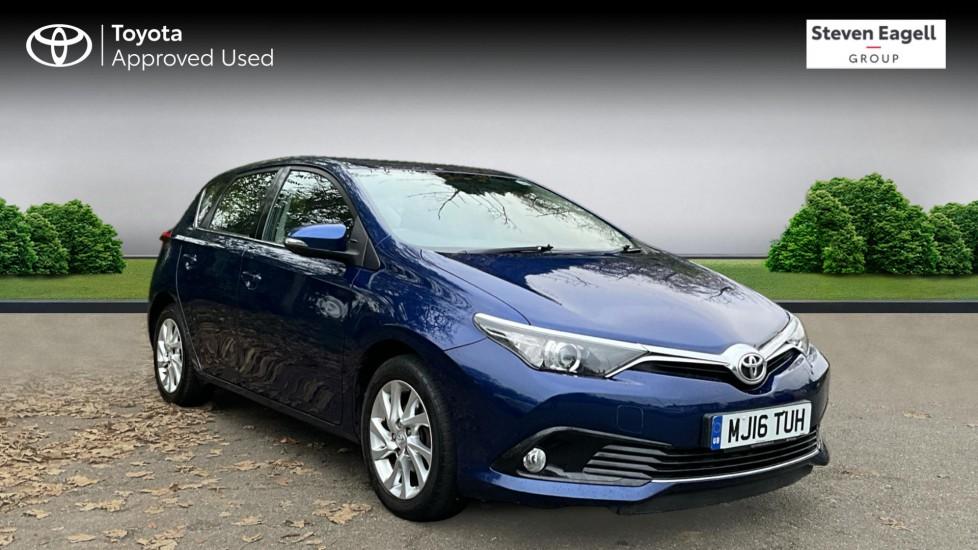 Main listing image - Toyota Auris