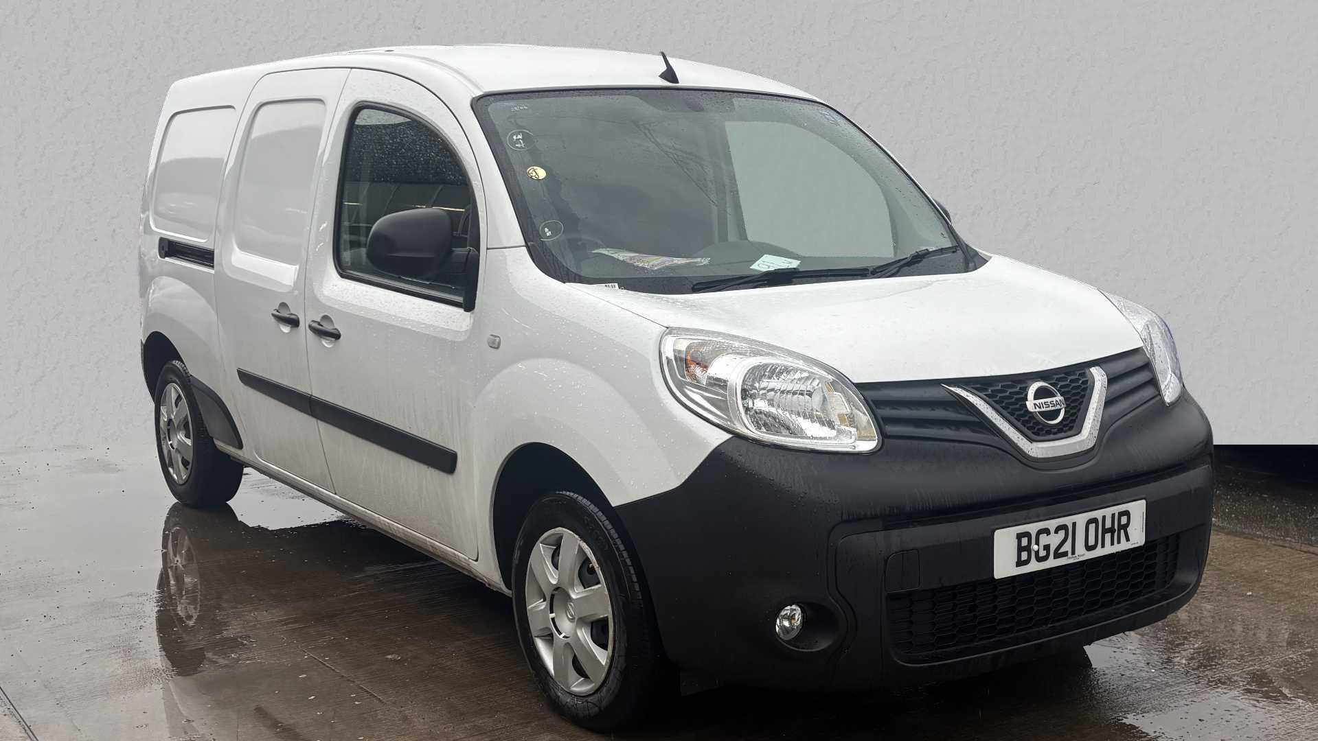 Main listing image - Nissan NV250