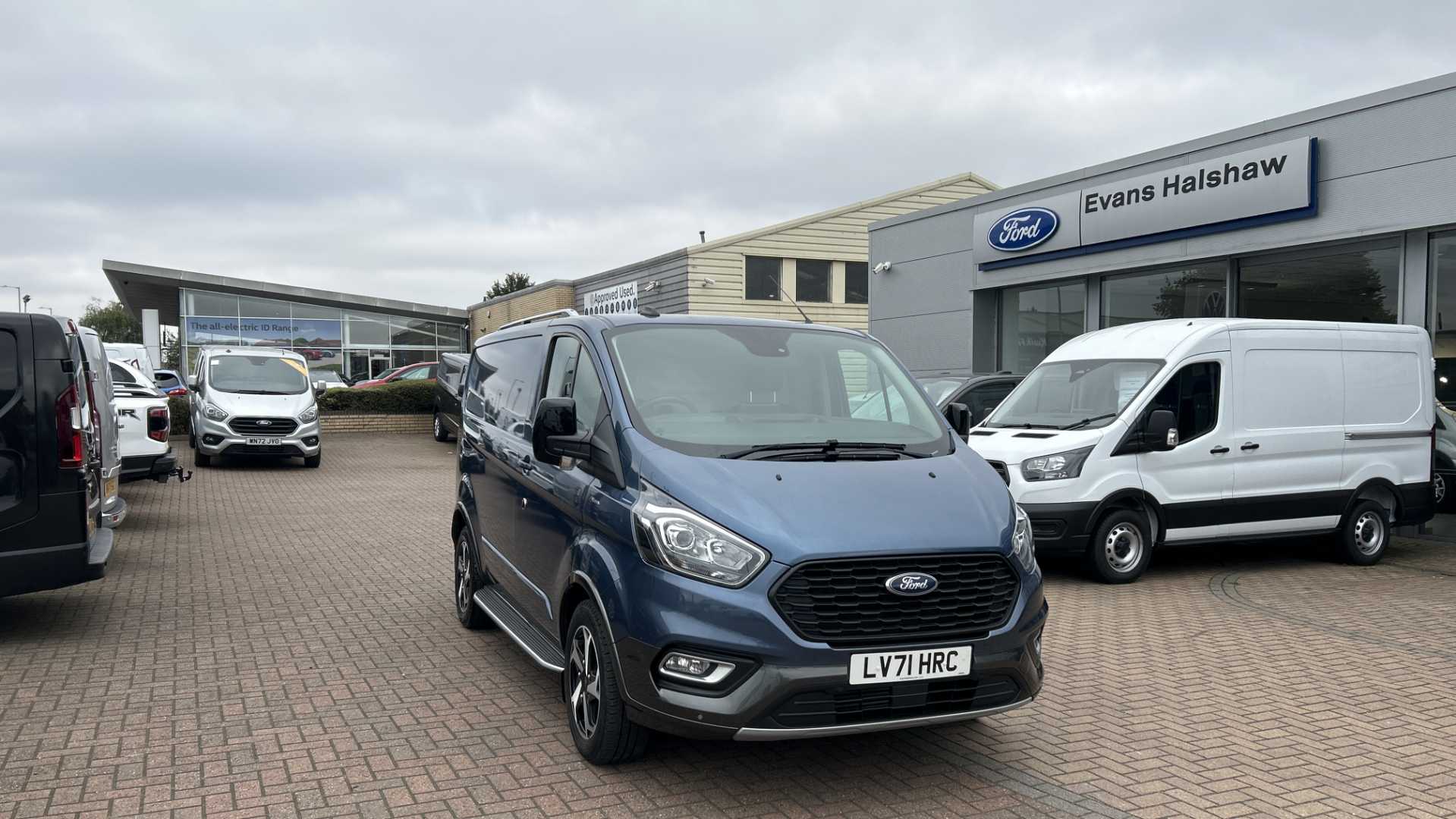 Main listing image - Ford Transit Custom