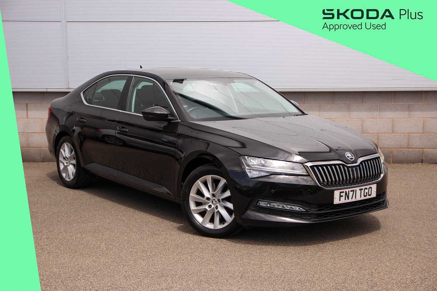 Main listing image - Skoda Superb