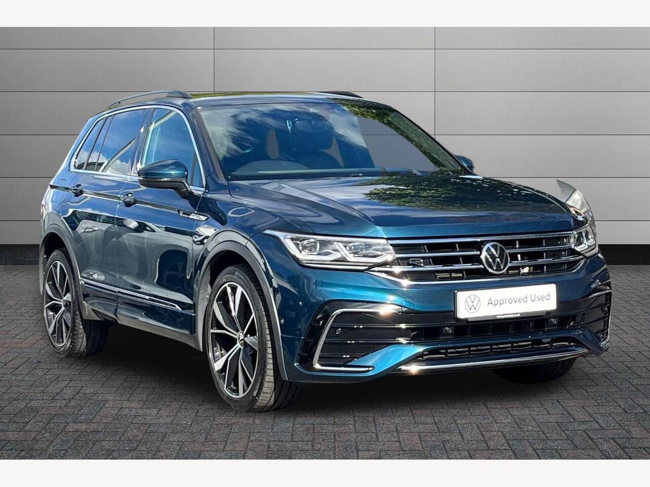 Main listing image - Volkswagen Tiguan