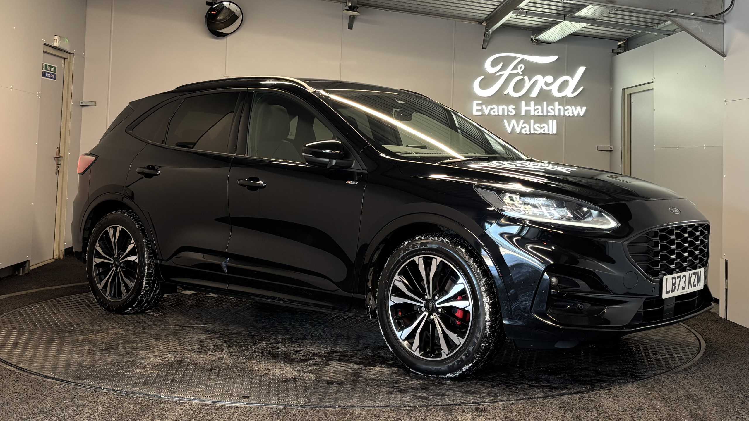 Main listing image - Ford Kuga