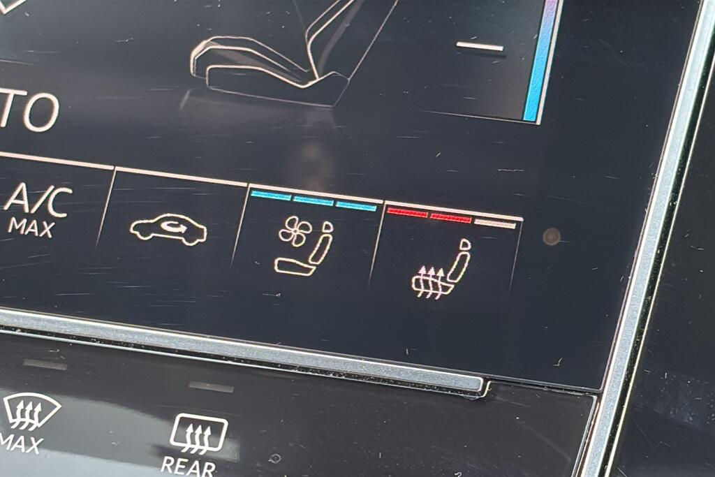 Main listing image - Audi SQ8