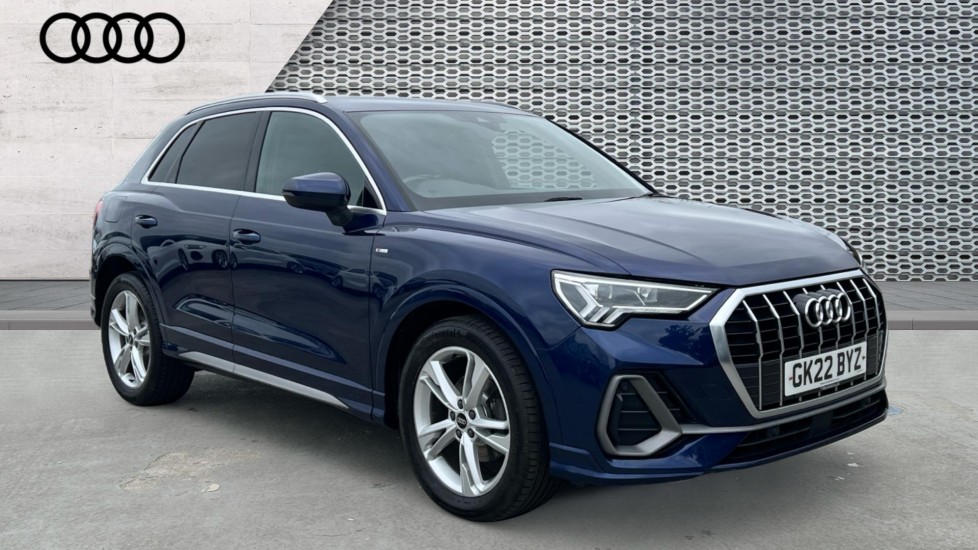 Main listing image - Audi Q3