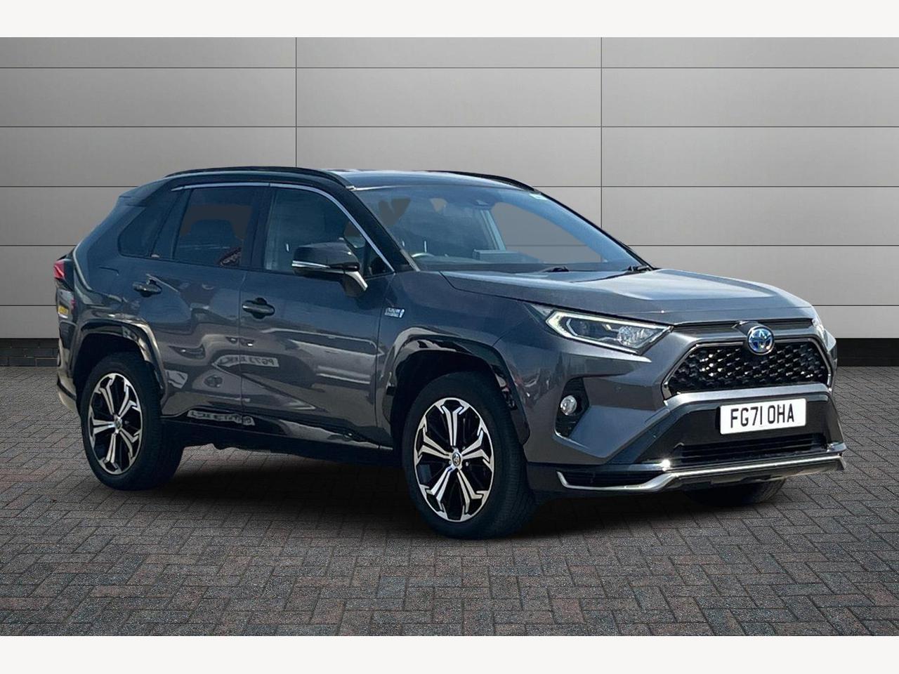 Main listing image - Toyota RAV4