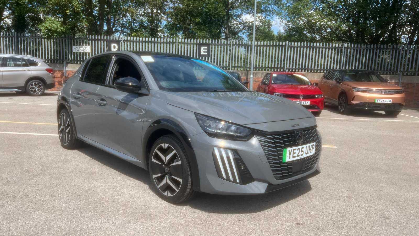 Main listing image - Peugeot e-208