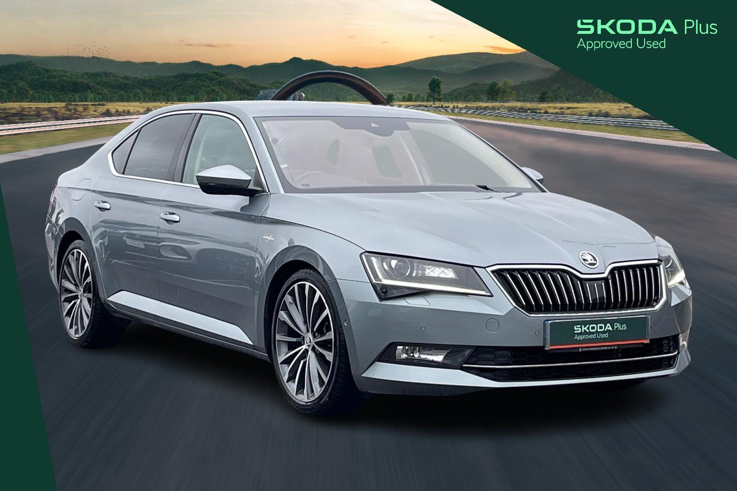 Main listing image - Skoda Superb