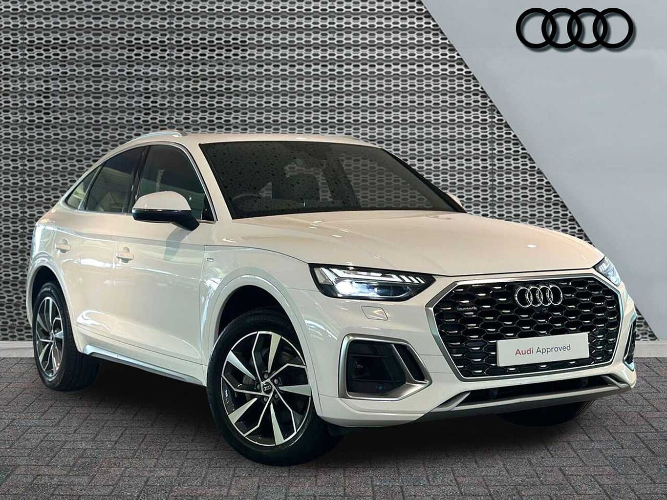 Main listing image - Audi Q5 Sportback