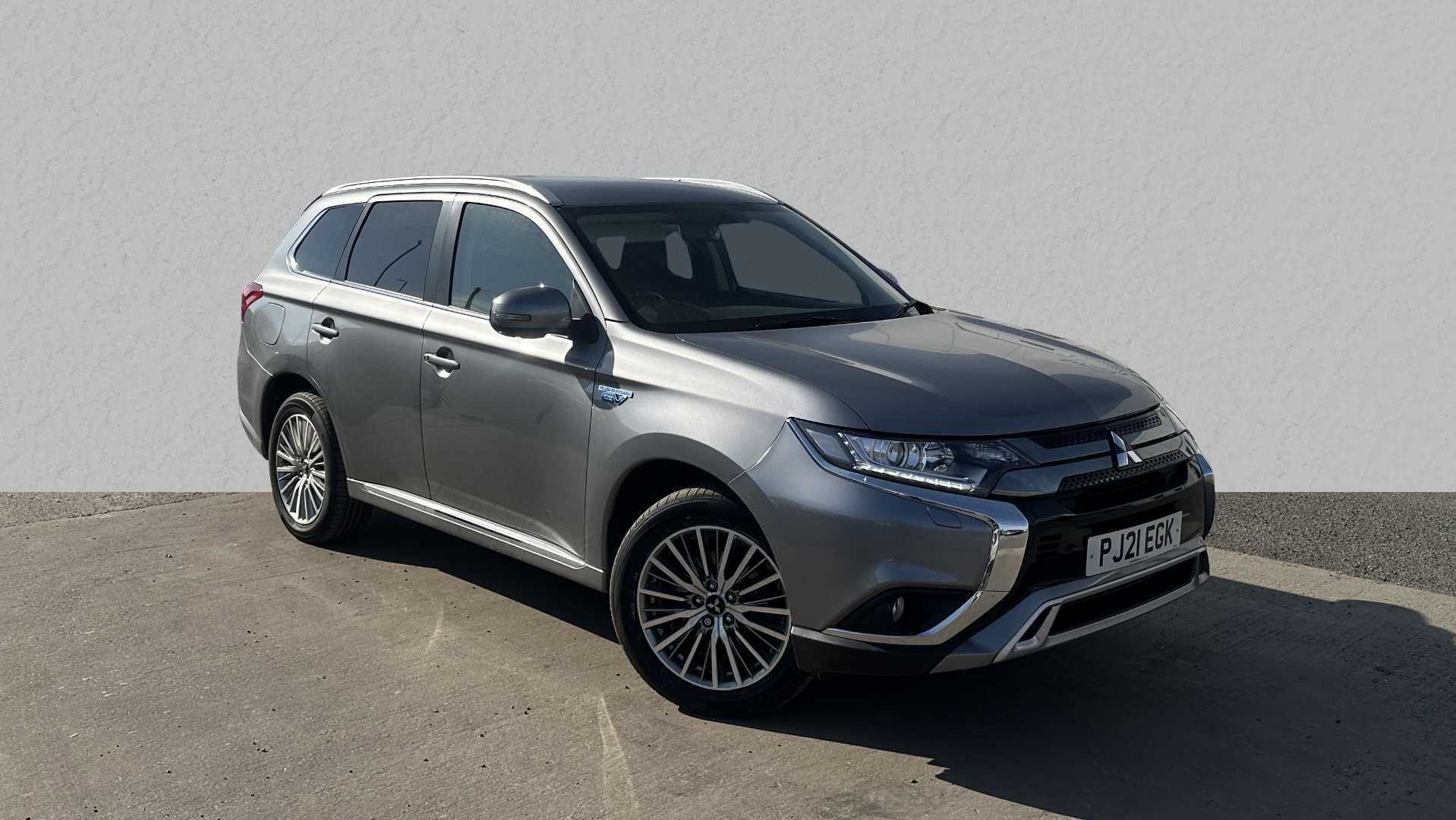 Main listing image - Mitsubishi Outlander