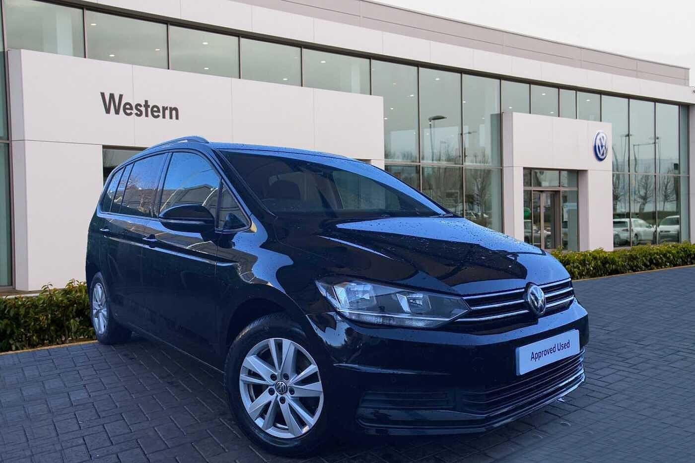 Main listing image - Volkswagen Touran